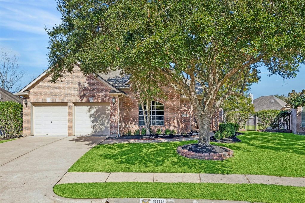 1810 Rippling Water Court, Sugar Land, TX 77479