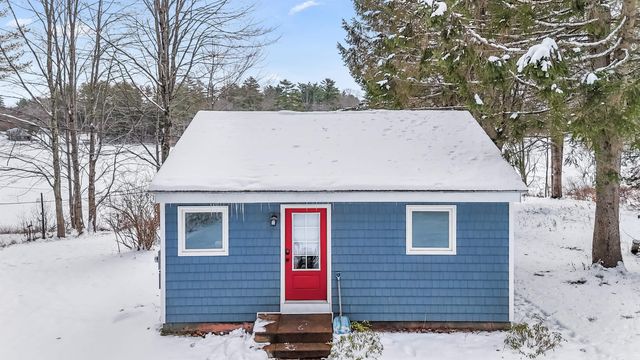 23 Hammond Road, Deerfield, NH 03037