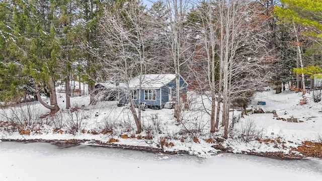 23 Hammond Road, Deerfield, NH 03037