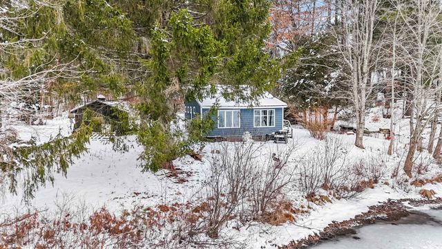 23 Hammond Road, Deerfield, NH 03037