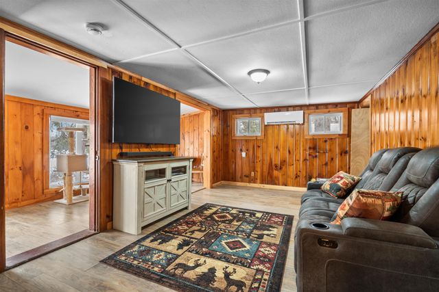 23 Hammond Road, Deerfield, NH 03037