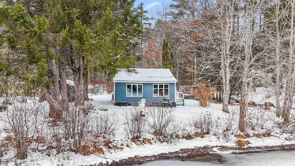 23 Hammond Road, Deerfield, NH 03037
