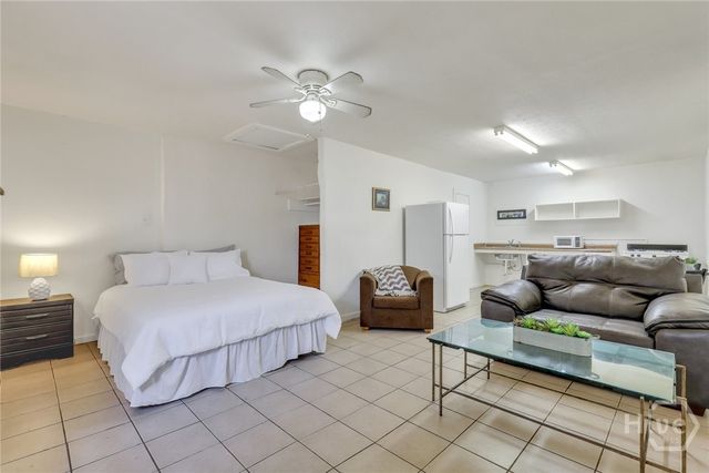 5013 - A Ogeechee Road, Savannah, GA 31405