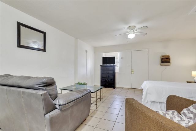 5013 - A Ogeechee Road, Savannah, GA 31405
