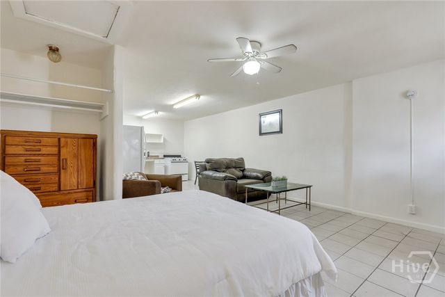 5013 - A Ogeechee Road, Savannah, GA 31405