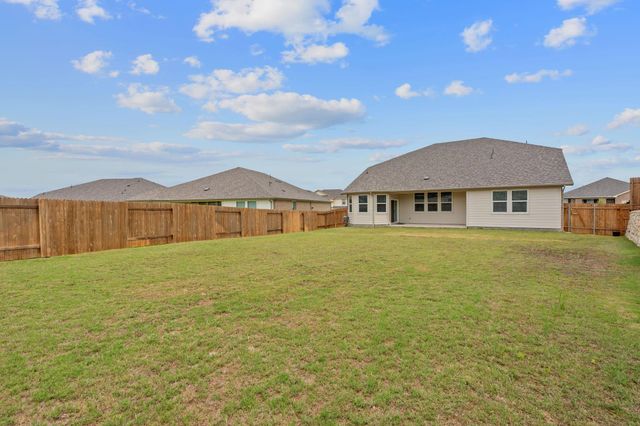 571 Sue Peaks LOOP, Dripping Springs, TX 78620
