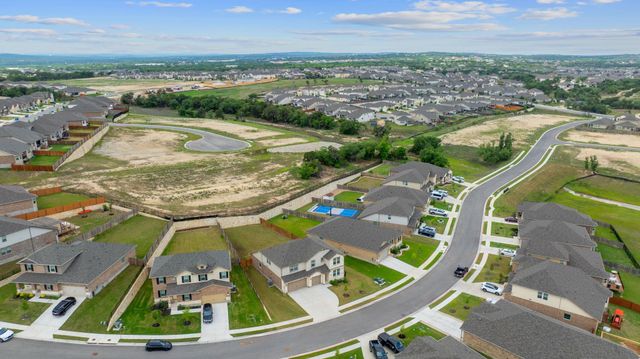 571 Sue Peaks LOOP, Dripping Springs, TX 78620