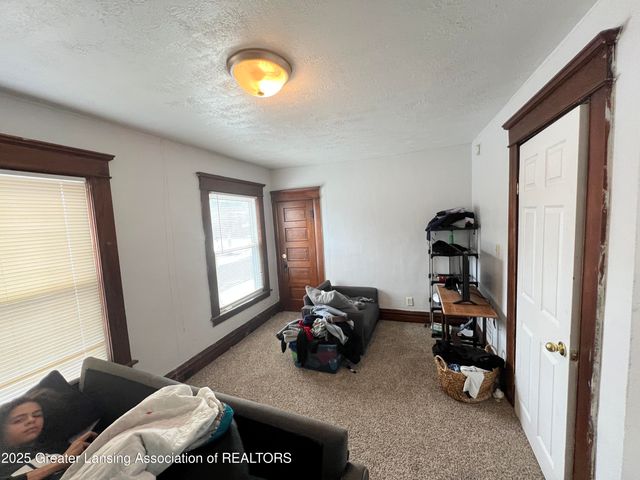 427 N Butler Boulevard, Lansing, MI 48915