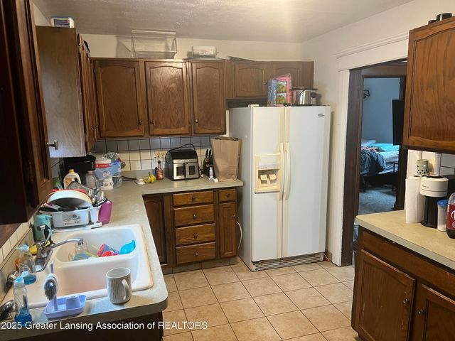 427 N Butler Boulevard, Lansing, MI 48915