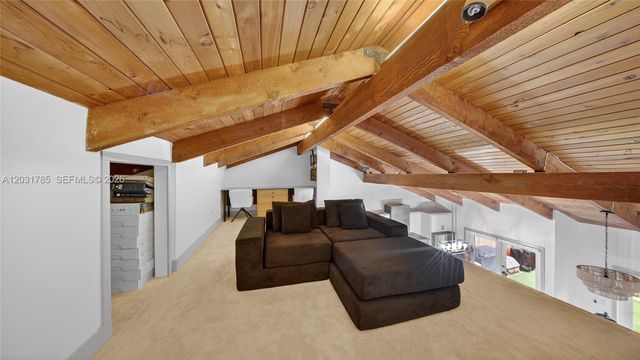 8046 SW 21st Ct, Davie, FL 33324