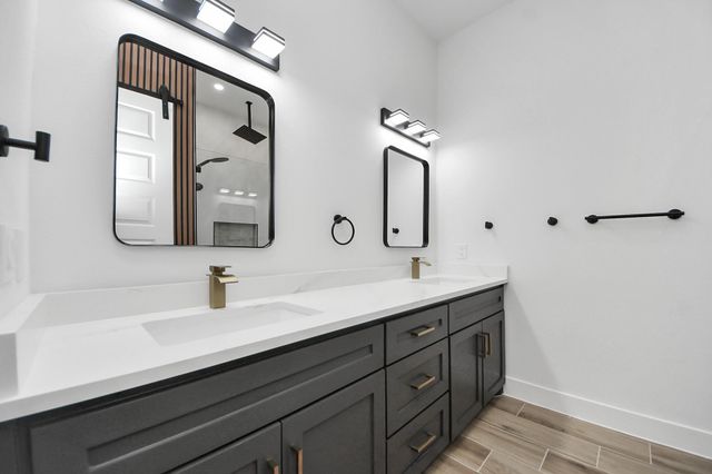 2720 Cos Street, Liberty, TX 77575