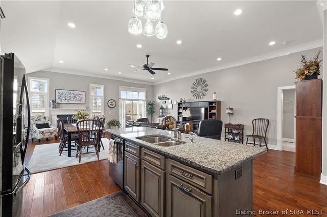 327 Tuscany Drive, Floyds Knobs, IN 47119