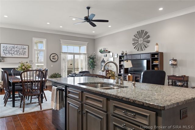 327 Tuscany Drive, Floyds Knobs, IN 47119