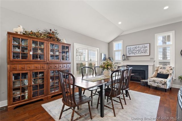 327 Tuscany Drive, Floyds Knobs, IN 47119