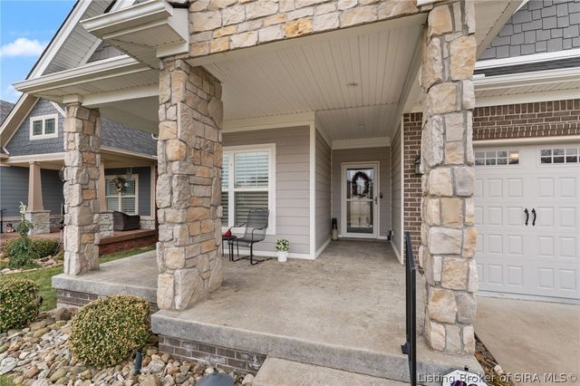 327 Tuscany Drive, Floyds Knobs, IN 47119