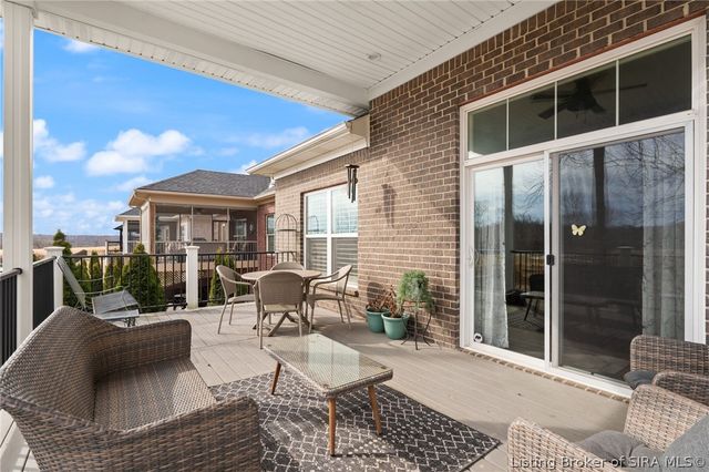 327 Tuscany Drive, Floyds Knobs, IN 47119