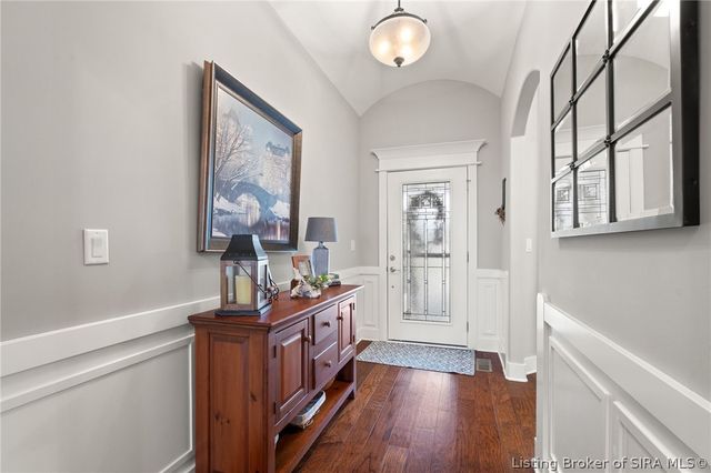 327 Tuscany Drive, Floyds Knobs, IN 47119