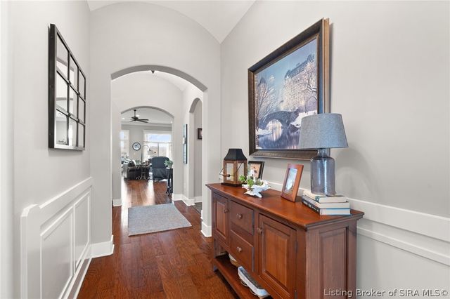 327 Tuscany Drive, Floyds Knobs, IN 47119