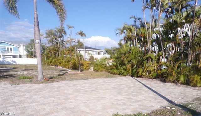 5865 Estero BLVD, Fort Myers Beach, FL 33931