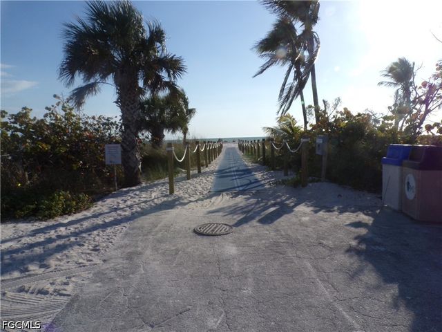 5865 Estero BLVD, Fort Myers Beach, FL 33931