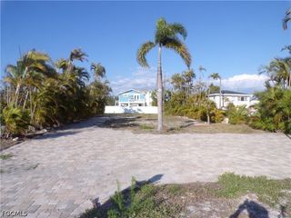 5865 Estero BLVD, Fort Myers Beach, FL 33931