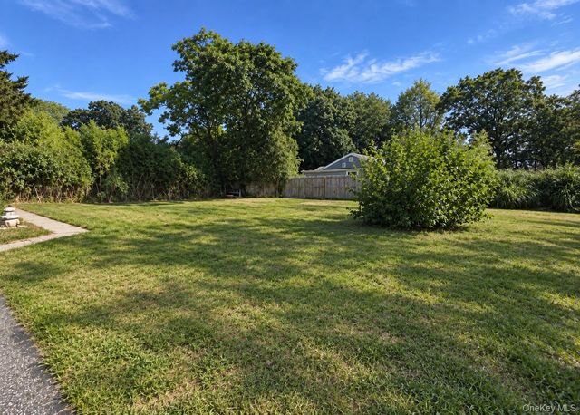 1065 Udall Road, Bay Shore, NY 11706