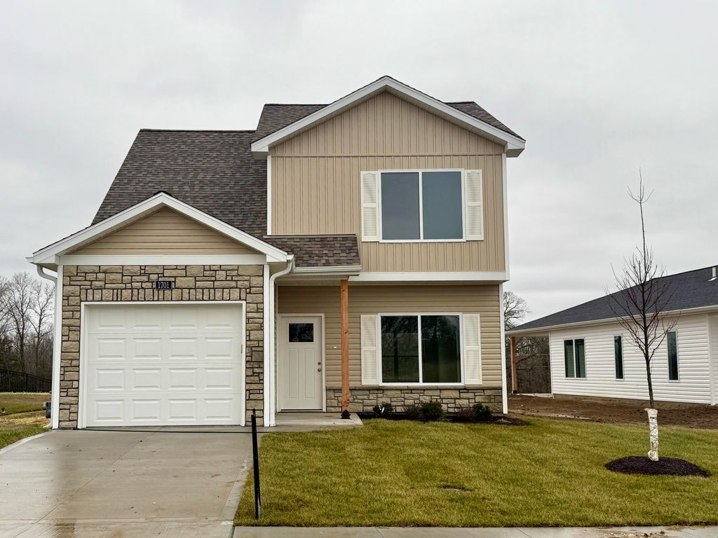 1701 BOSCO BEL DR, Columbia, MO 65202