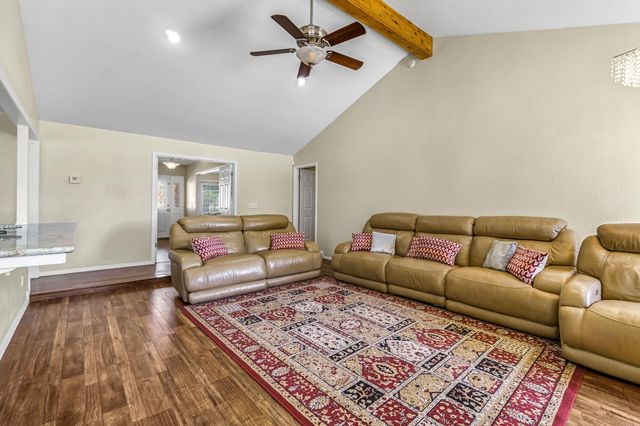 2436 Trevor Court, Madera, CA 93637