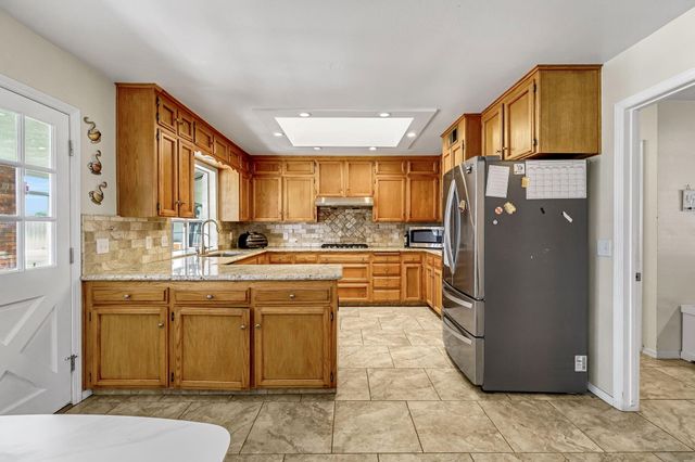 2436 Trevor Court, Madera, CA 93637