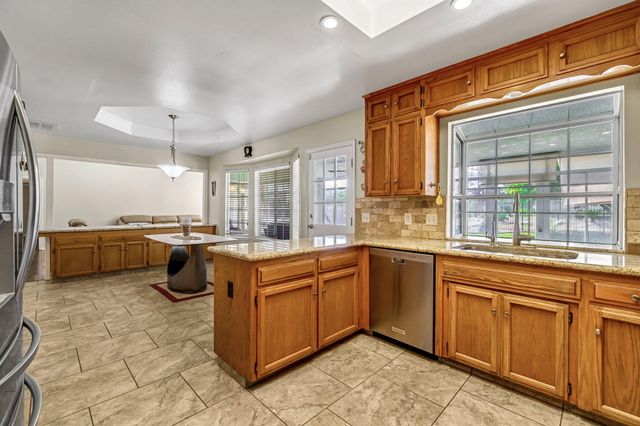 2436 Trevor Court, Madera, CA 93637