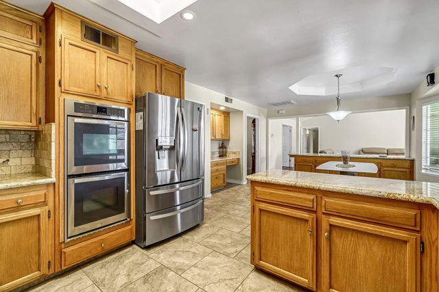 2436 Trevor Court, Madera, CA 93637