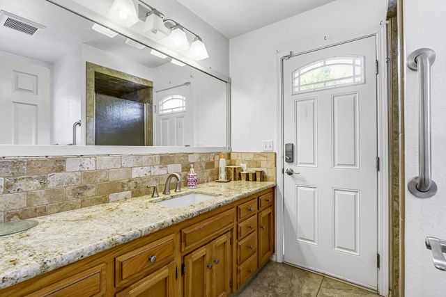 2436 Trevor Court, Madera, CA 93637