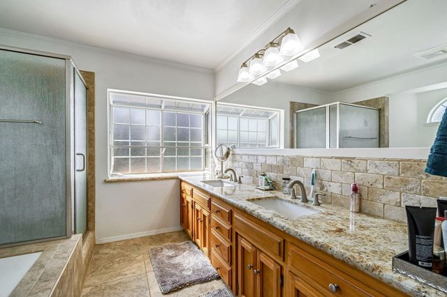 2436 Trevor Court, Madera, CA 93637