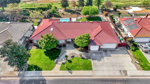 2436 Trevor Court, Madera, CA 93637