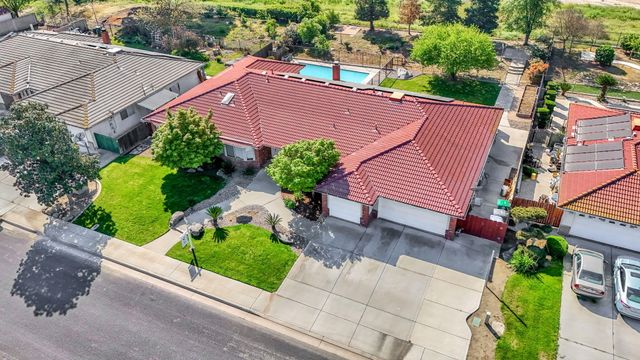 2436 Trevor Court, Madera, CA 93637