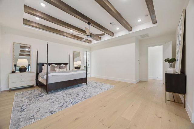 431 W 30th Street, Houston, TX 77018