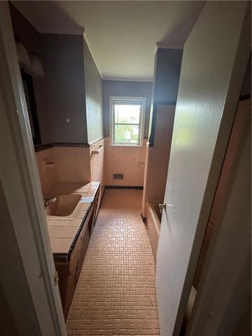 202 Hillandale Drive, Griffin, GA 30224