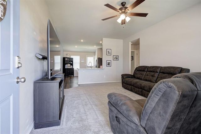 452 SE 7th Place, Newcastle, OK 73065