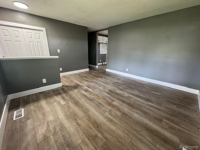 1622 W Home Avenue, Flint, MI 48504