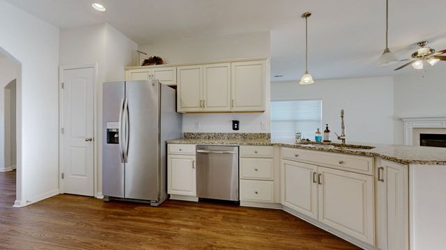 1055 Middleton Ln, Gallatin, TN 37066