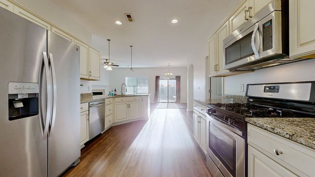 1055 Middleton Ln, Gallatin, TN 37066