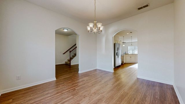 1055 Middleton Ln, Gallatin, TN 37066