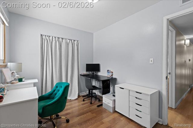 26131 Amherst Street, Dearborn Heights, MI 48125