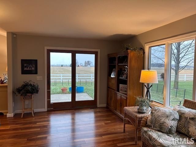 12840 N 775 E Road, Syracuse, IN 46567