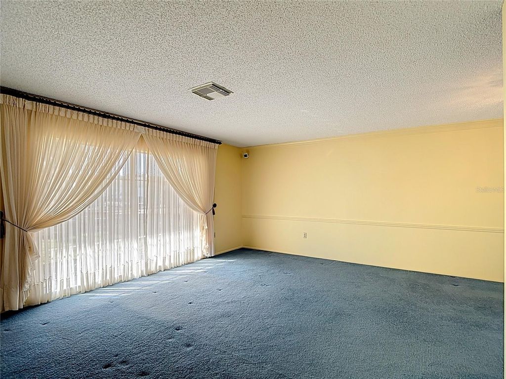 Image 11 of property listing at 8613 STONEHEDGE WAY, Hudson, FL 34667