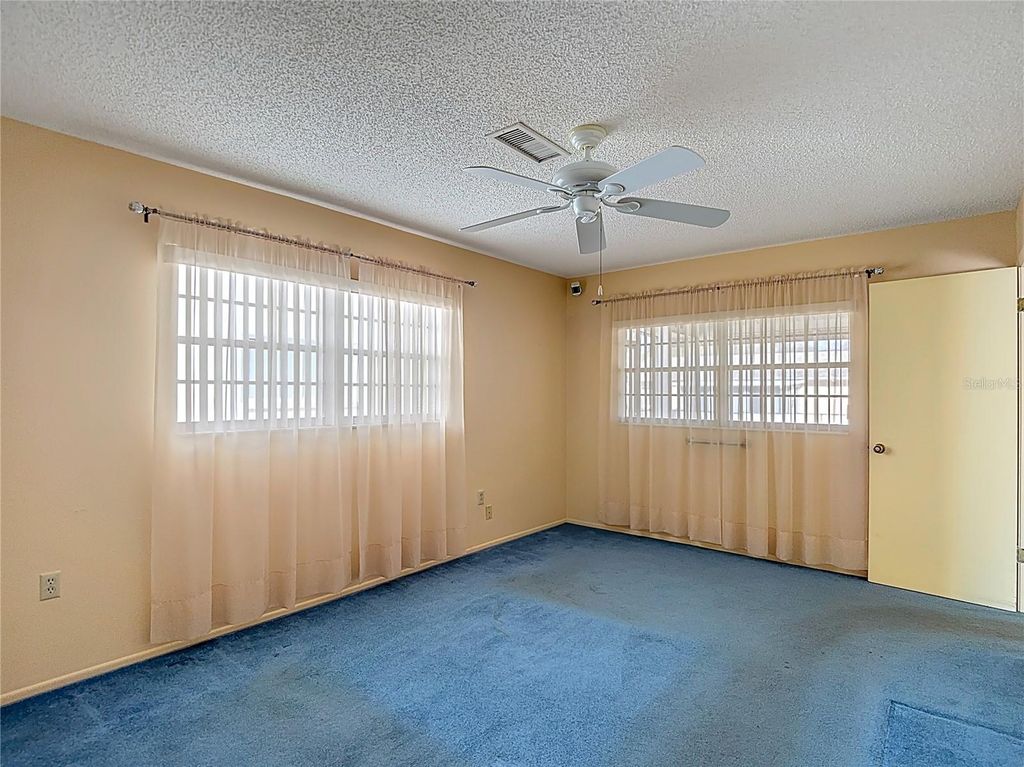 Image 33 of property listing at 8613 STONEHEDGE WAY, Hudson, FL 34667