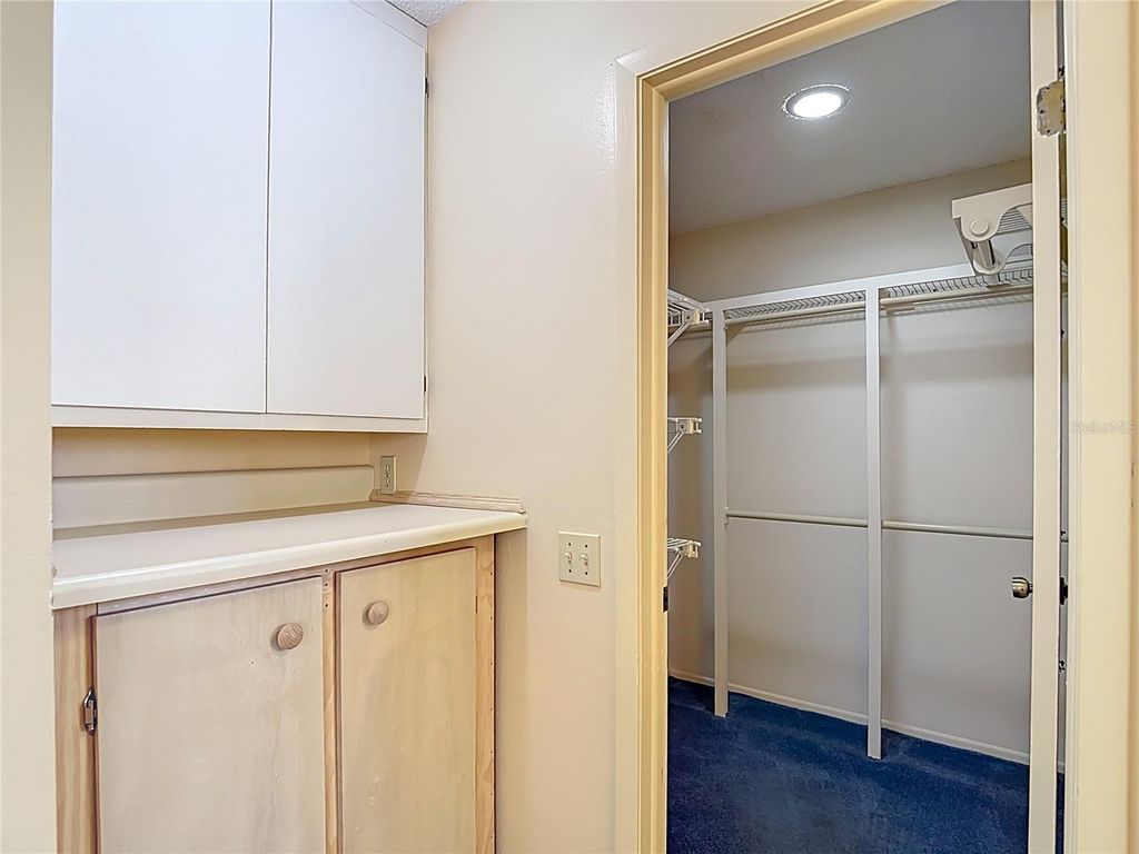 Image 36 of property listing at 8613 STONEHEDGE WAY, Hudson, FL 34667