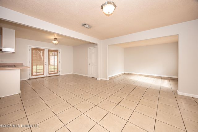 2840 Gardendale Avenue, Gautier, MS 39553