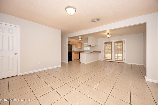 2840 Gardendale Avenue, Gautier, MS 39553