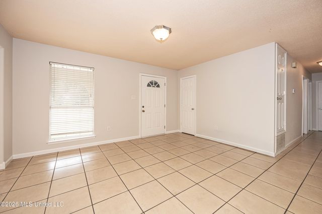 2840 Gardendale Avenue, Gautier, MS 39553